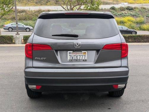 2017 Honda Pilot EX