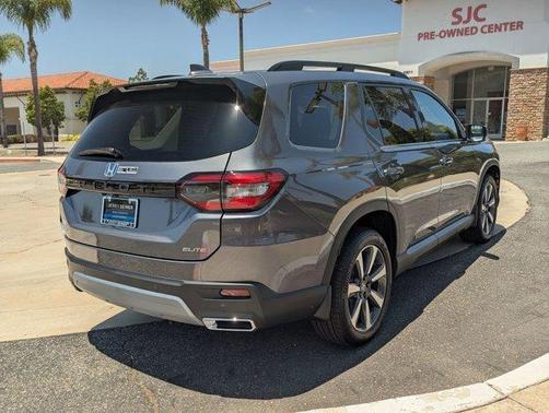 2025 Honda Pilot Elite