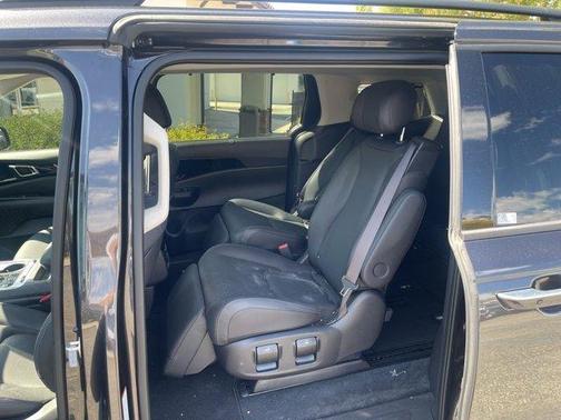 2025 Kia Carnival SX Prestige