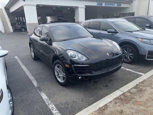 2017 Porsche Macan Base