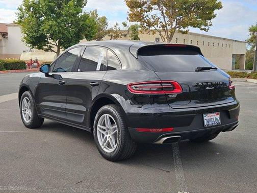 2017 Porsche Macan Base