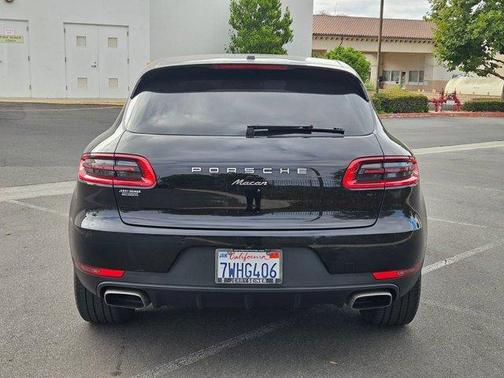 2017 Porsche Macan Base