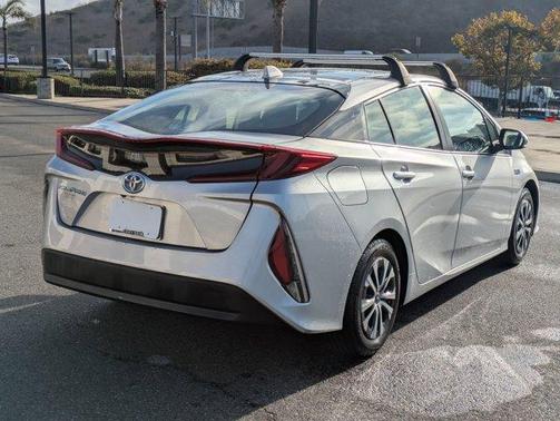 2022 Toyota Prius Prime XLE