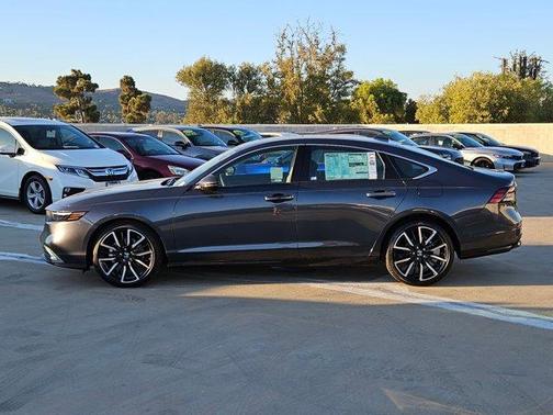 2025 Honda Accord Hybrid Touring