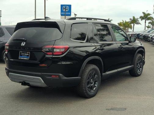 2025 Honda Pilot TrailSport