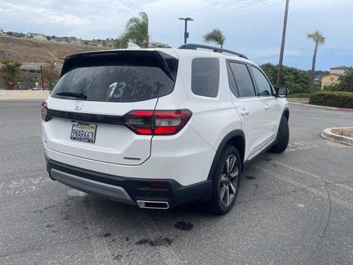 2025 Honda Pilot Touring
