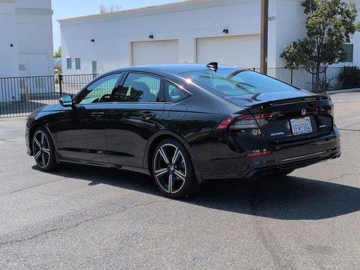 2023 Honda Accord Hybrid Sport-L