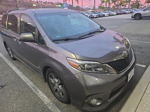 2017 Toyota Sienna L