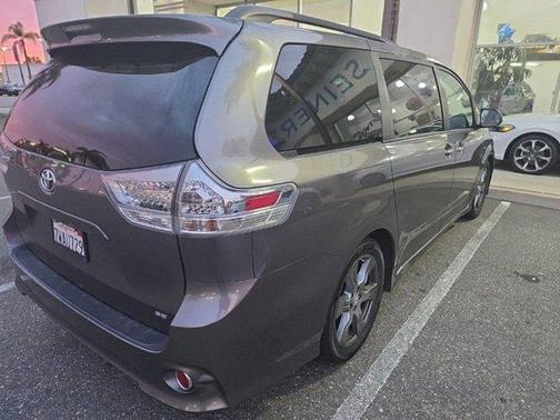 2017 Toyota Sienna L