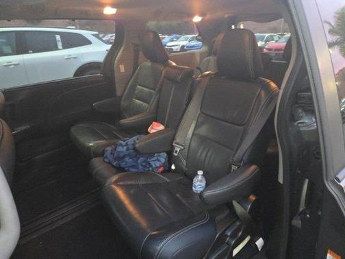 2017 Toyota Sienna L