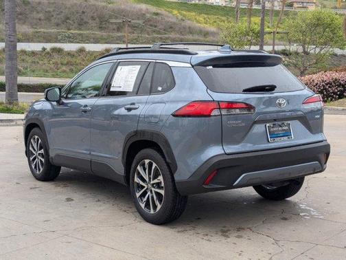 2024 Toyota Corolla Cross XLE