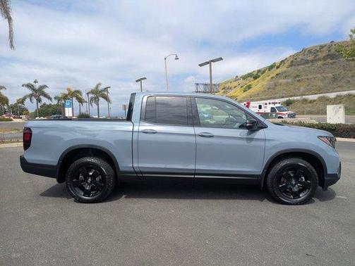 2025 Honda Ridgeline Black Edition