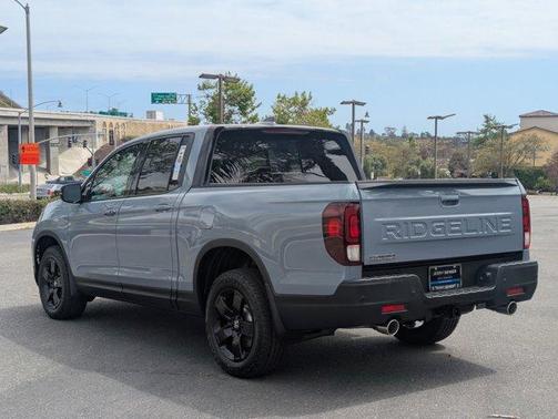 2025 Honda Ridgeline Black Edition