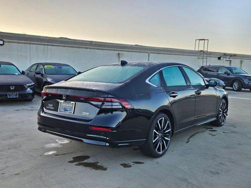 2025 Honda Accord Hybrid Touring
