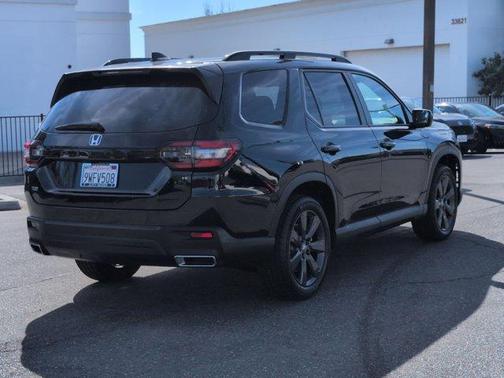 2025 Honda Pilot Sport