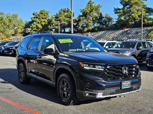 2025 Honda Pilot TrailSport