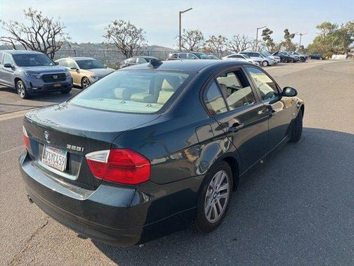 Green 2007 BMW 328 i