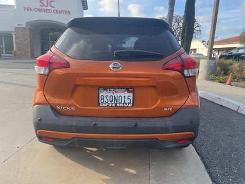 2020 Nissan Kicks SR