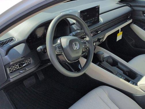 Platinum White Pearl 2026 Honda Accord SE