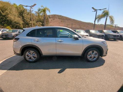 2026 Honda HR-V LX