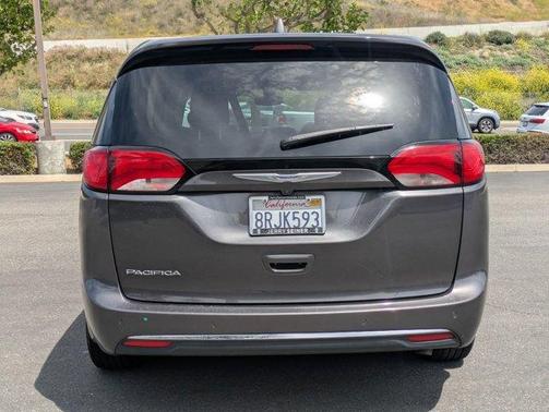 2020 Chrysler Pacifica Touring