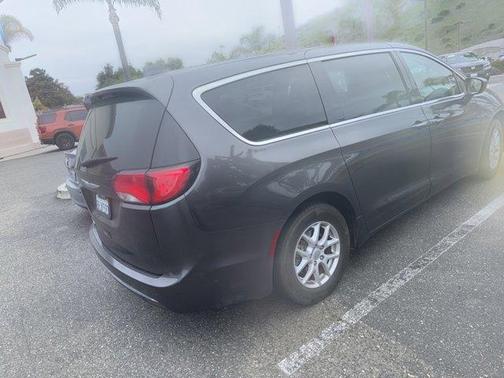 2020 Chrysler Pacifica Touring
