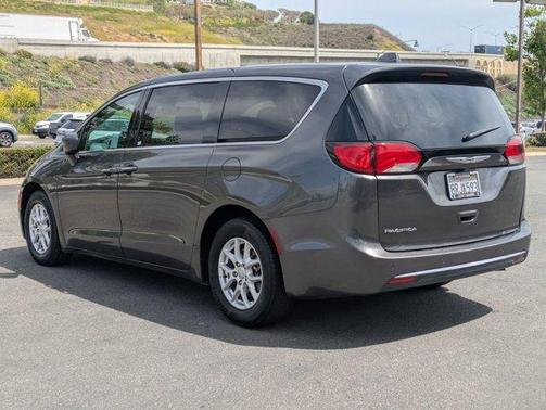 2020 Chrysler Pacifica Touring