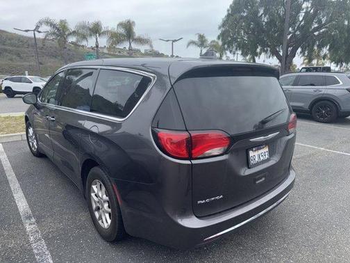 2020 Chrysler Pacifica Touring
