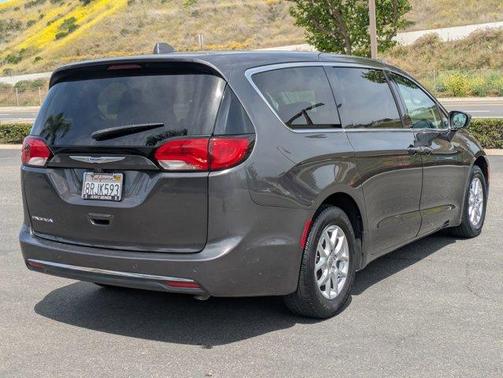 2020 Chrysler Pacifica Touring
