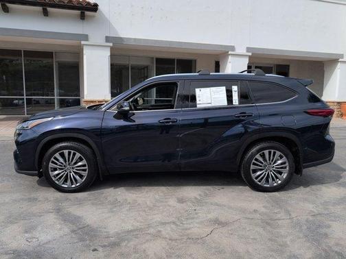 2021 Toyota Highlander Platinum
