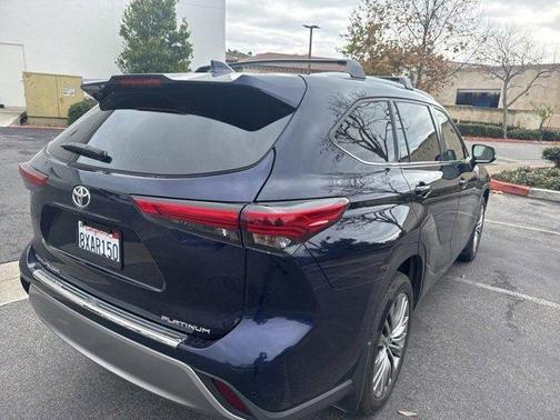 2021 Toyota Highlander Platinum
