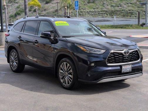 2021 Toyota Highlander Platinum