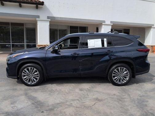 2021 Toyota Highlander Platinum