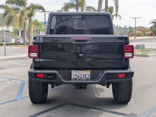 2021 Jeep Gladiator California Edition