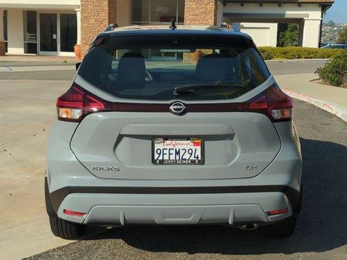 2023 Nissan Kicks SR