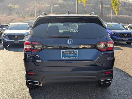 2025 Honda Pilot Sport