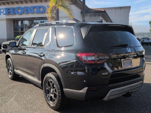 2025 Honda Pilot TrailSport