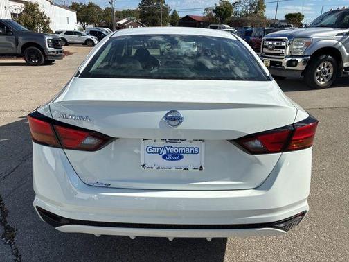 2022 Nissan Altima 2.5 S