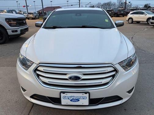 2017 Ford Taurus Limited