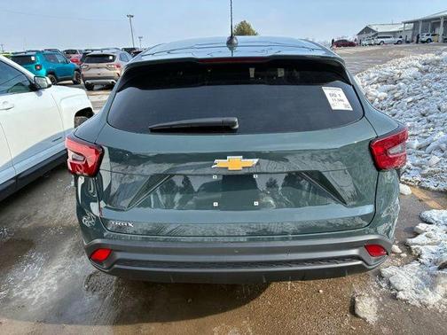 2025 Chevrolet Trax LS