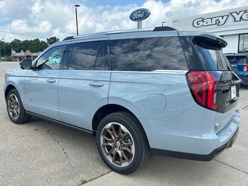 Glacier Gray Metallic 2027 Ford Expedition King Ranch