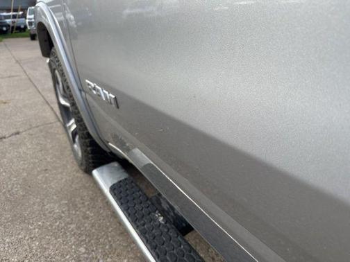 Billet Silver Metallic Clearcoat 2022 RAM 1500 Laramie