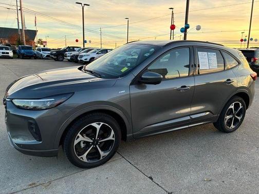 2024 Ford Escape ST-Line Elite