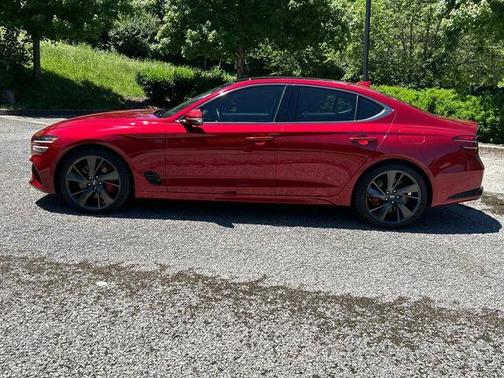 2022 Genesis G70 3.3T