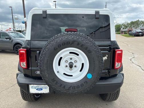Shadow Black 2026 Ford Bronco Heritage Edition