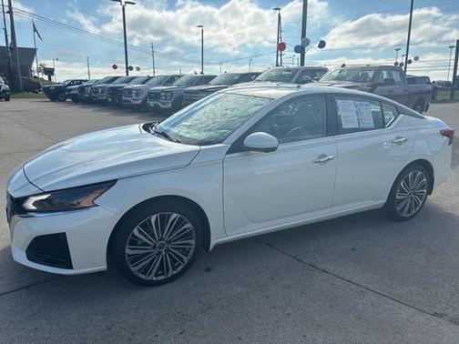 2023 Nissan Altima 2.5 SL