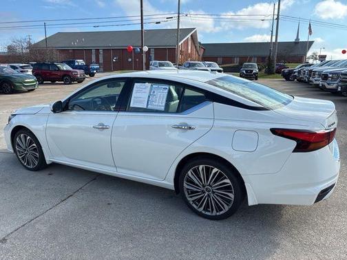 2023 Nissan Altima 2.5 SL