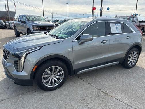 2023 Cadillac XT4 Premium Luxury