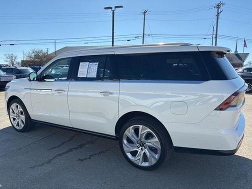 Pristine White 2025 Lincoln Navigator L Reserve
