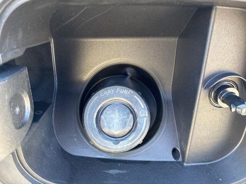 Pristine White 2025 Lincoln Navigator L Reserve